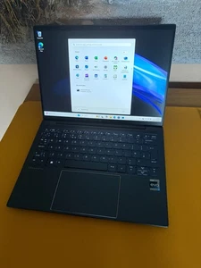 HP Dragonfly G4 13.5" ~ i7-1355U ~ 32Gb ~ 512Gb ~ 3 Battery Cycles ~ 4G Cellular - Picture 1 of 4