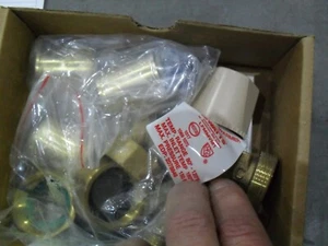 Válvula mezcladora sin plomo Watts 0559165 3/4" LFMMVM1-QC Push Fit 80-120 grados - Imagen 1 de 3