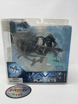 Juguetes McFarlane Alien vs Predator CELTIC PREDATOR ¡FIRMADOS POR TODD MCFARLANE!! Foto 1 de 4