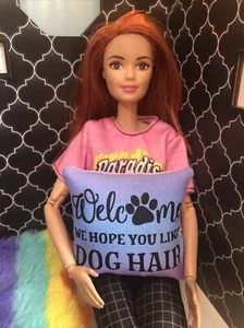Barbie hecha a mano - Almohada de acento miniatura para casa de muñecas - Imagen 1 de 2