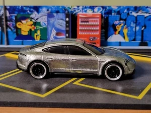 🔥🔥 Hot Wheels HW PORSCHE TAYCAN TURBO S ZAMAC WALMART SUPER CUSTOM 2023 - Picture 1 of 6