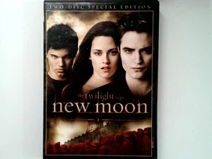 The Twilight Saga New Moon DVD 2009 Fantasy Romance Two-Disc Special Edition - Picture 1 of 2