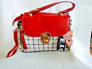 Yobenki Love Women's Lightweight Handbag with Adjustable Strap NEW Without Tags - Picture 1 of 11