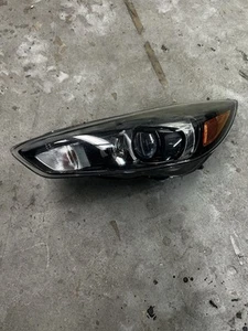 2015-2018 Ford Focus ST RS OEM HID Left Head Light - Picture 1 of 3