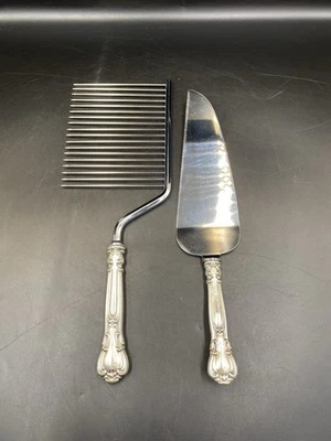 Servidor de pastel y pastel Chantilly by Gorham de plata esterlina 215 gramos Foto 1 de 3