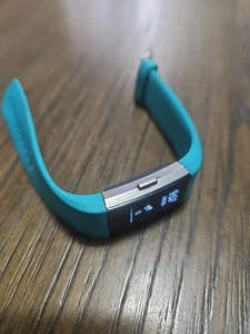 Fitbit Charge 2 FB407STES Fitness Tracker - Piccolo, Teal - Foto 1 di 6