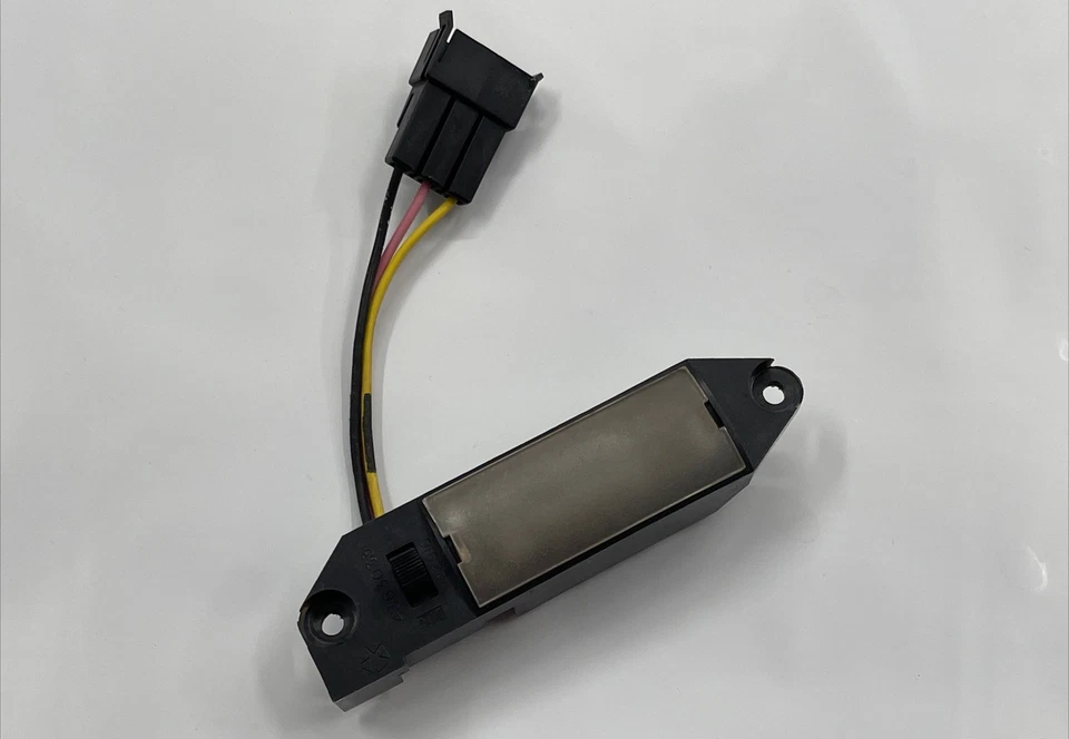 Luz de mapa de tablero para camioneta Dodge Ram 81-93 84 85 86 87 88 89 92 Ramcharger D150 *FUNCIONA Foto 1 de 4