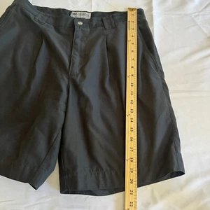 Columbia Men’s 34 Pleated Shorts 9” Inseam Golf, Hiking Excellent Used Condition - Picture 1 of 10