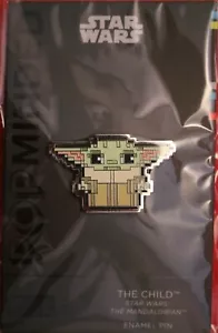 Spilla smaltata SDCC 2020 Hallmark Star Wars: The Mandalorian The Child PXL8 LE 2500 - Foto 1 di 5
