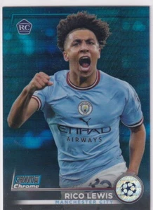 Topps Chrome Stadium Club CL 22/23 Nr. 60 Rico Lewis Rookie Blue Hyper Prizm - Bild 1 von 2