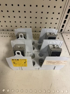 JM60200-2MW16 EATON BUSSMANN 600V-200A Fuse Block 2-Pole - Image 1 of 3