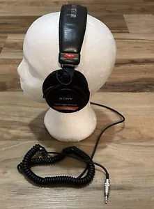 Sony MDR-V6 Studio Monitor Cuffie Stereo Dinamiche Made in Japan Funzionanti LEGGI - Foto 1 di 8