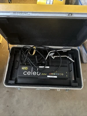 Kino Flo Celeb 200 LED light fixture kit - Image 1 of 4