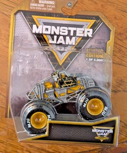 Monster Jam Spin Master Limited Edition 1:64 University Exclusive Truck NEU - Bild 1 von 2