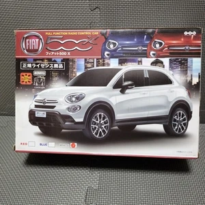 FIAT 500X RC auto colore bianco giocattolo radiocomando inutilizzato senza scatola Giappone F/S - Foto 1 di 8
