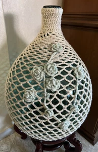 Ornamento, Copertura, Negozi e Interni. Damigiana fatto a mano Uncinetto - Foto 1 di 5