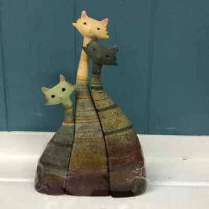 Artforum Cats Set of Three Ornamental Resin Cats Paw Print Family Nesting - Picture 1 of 4