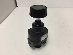 Wilkerson P10-02-HPN Pneumatic Regulator, Pressure Range: 0-125psi, 1/4" NPT - Picture 1 of 5