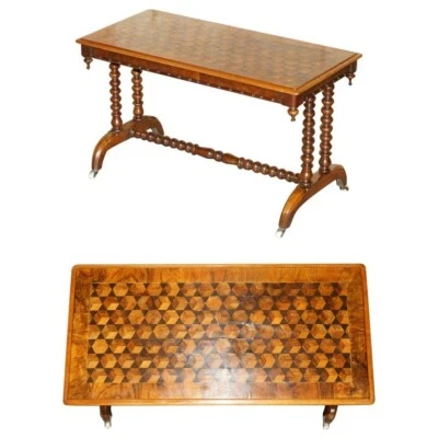 ПОЛНОСТЬЮ ОТРЕСТАВРИРОВАННЫЙ АНТИКВАРНЫЙ ВИКТОРИАНСКИЙ ЖУРНАЛЬНЫЙ СТОЛИК ИЗ ОРЕХА И КРАСНОГО ДЕРЕВА С ИНКРУСТАЦИЕЙ ПАРКЕТОМ - Изображение 1 из 4