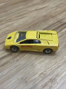 Vintage 1990 Hot Wheels Yellow Lamborghini Diablo 1/64 Diecast Sports Car KG JD - Picture 1 of 7