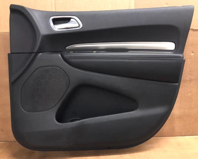 Dodge Durango 2013 panel de puerta (delantero del pasajero) 2013-2015 Foto 1 de 4