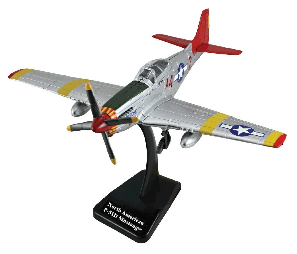 NEWRAY - Avion EN KIT - P-51 MUSTANG TUSKEGEE Raid Tails - 1/48 - NEW20235 - Photo 1/1