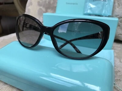 TIFFANY & CO Sexy Ojo de Gato Gafas de Sol TF4045 8001/3C Negro/Plateado Nuevo (otros) $300 Foto 1 de 4