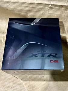 New Shimano XTR RD-M9050-GS Di2 11 Speed Rear Derailleur SHADOW RD+ Medium Cage - Picture 1 of 9