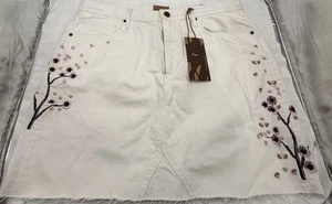 NWT Driftwood SZ32 Stef Embroidered Cherry Blossom Denim Skirt Raw Hem Classic - Picture 1 of 5