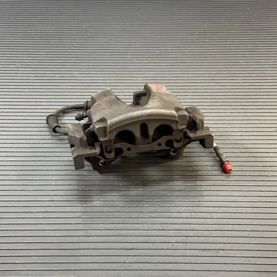 Conjunto de pinza de freno delantero izquierdo Mercedes Benz GLS450 X166 2012-2017 FABRICANTE DE EQUIPOS ORIGINALES Foto 1 de 4