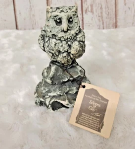 Shapes of Clay de Stan Mount St Helen’s Ash and Clay Pottery Owl con tarjeta firmada - Imagen 1 de 4