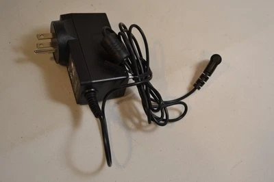 Adaptador de corriente alterna para monitor LG ADS-45FSQ-19 19032EPCU-1 EAY65889905 19V genuino Foto 1 de 3