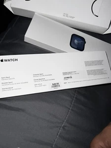 Apple Watch Series 9 45mm Midnight Aluminum Case with Loop (GPS + Cellular) - Picture 1 of 1