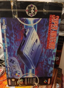 SUPER Nintendo SNES System 16bit Video Game Konsole (fully working) in OVP - Bild 1 von 5