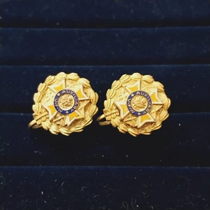 Vintage Ladies Gold AuxiIiary VFW Screw Back Earrings Set - Picture 1 of 5