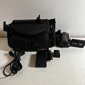 Canon Vixia HF10 Black 16GB 2.7" LCD 200x Digital Zoom Handheld MiniDV Camcorder - Picture 1 of 17