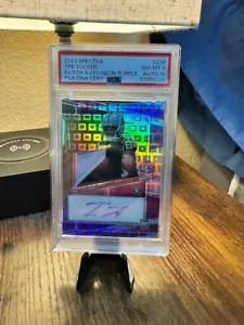 Parche Spectra Tre Tucker 2023 automático neón púrpura #236 PSA casi nuevo-como nuevo 8 09/30 - Imagen 1 de 2