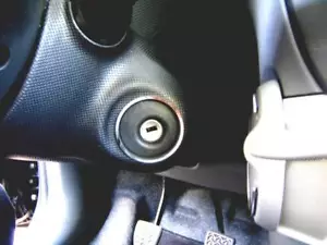 D Peugeot 107 Chrom Ring für Zündschloß - Edelstahl poliert - Picture 1 of 3