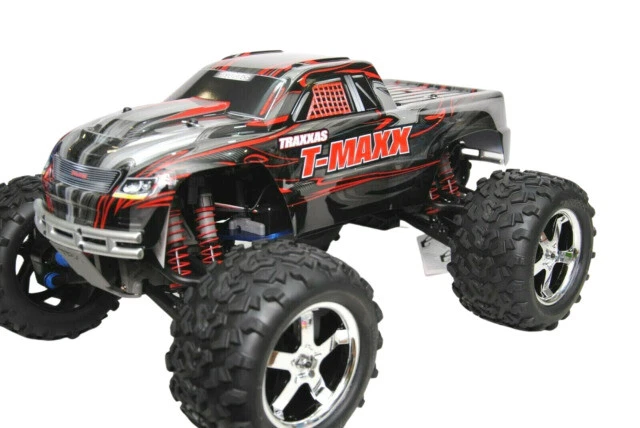 Traxxas 49077-3 1/10 Scale 4WD Monster Truck