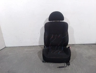 8810127000 siége avant droit pour HYUNDAI COUPE (RD) 2.0 16V CAT 1999 5673843 - Photo 1/4