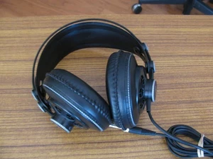 Superlux HD681B Over the Ear Headphones Tested Great Working Condition - Picture 1 of 10