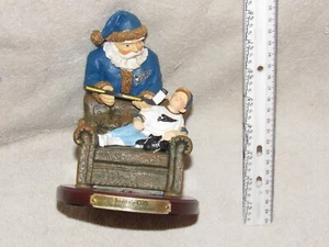 Washington Capitals Santa’s Gift 2nd Limited Series Memory Company Figurine NICE - Picture 1 of 4