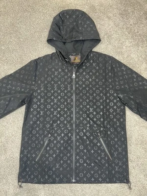 Chaqueta icónica para hombre LOUIS VUITTON con patrón de monograma personalizado talla: US S Foto 1 de 3