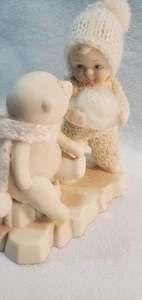 Snowbabies Dept 56 BEARLY A KNITTER Oso de Navidad Tejer Snowbaby RARO - Imagen 1 de 10