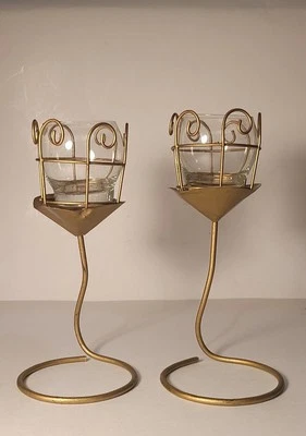 Juego romántico de 2 candelabros de vidrio con desplazamiento de metal dorado vintage MCM  Foto 1 de 4