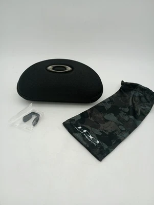 Gafas de sol Oakley Vault solo estuche negro nailon balístico cremallera alrededor grande Foto 1 de 4