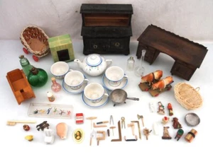 Posten Puppenstuben Einrichtung Zubehör Ausstattung ca. 50 Teile 1900 - 1950 - Picture 1 of 20