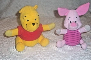 (S1031) Disney Pooh & Piglet Plush Toys - Picture 1 of 6