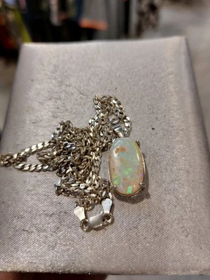 Collanina Con Vero Opale Australiano - Immagine 1 di 4