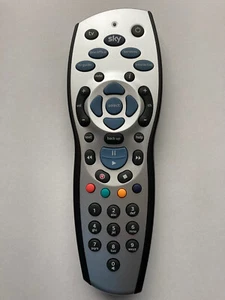 Sky HD Fernbedienung. Offizieller Original Brandneu SC030. Rev10 inkl. Batterien - Bild 1 von 1